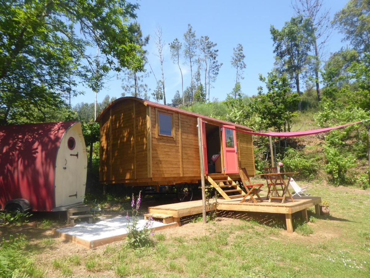 Rosa The Cosy Cabin - Gypsy Wagon - Shepherds Hut, River Views Off-Grid Eco Living Pedrogao Grande Bagian luar foto