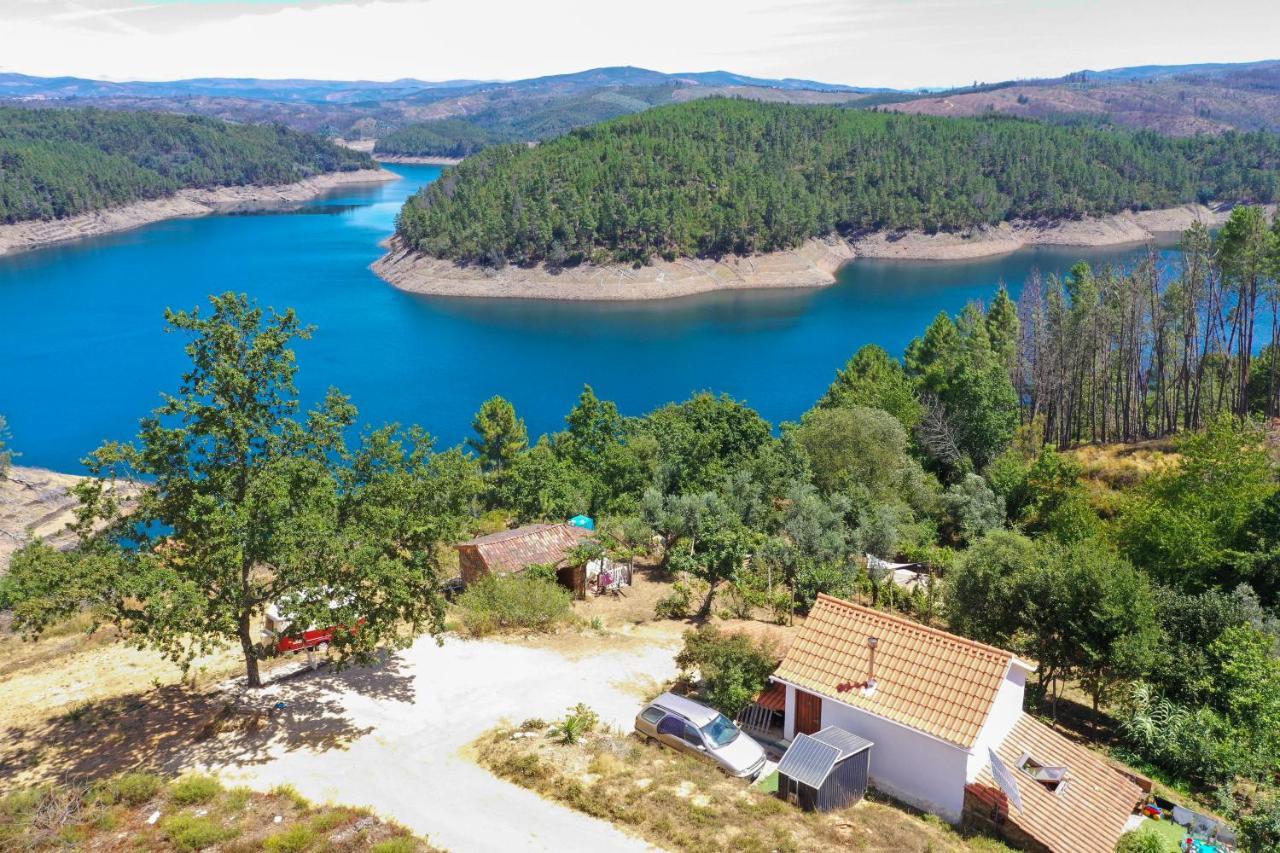 Rosa The Cosy Cabin - Gypsy Wagon - Shepherds Hut, River Views Off-Grid Eco Living Pedrogao Grande Bagian luar foto